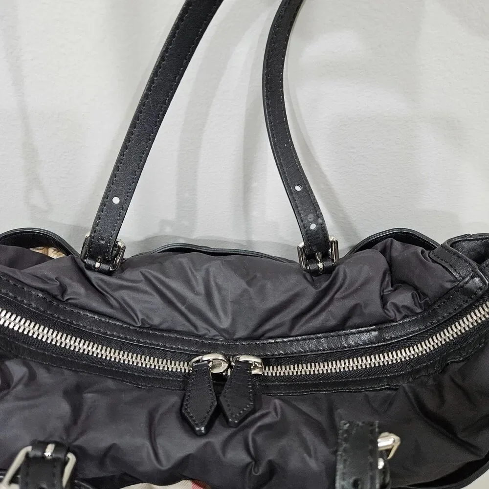 BURBERRY Abbey Quilted Black Nylon Diaper Tote Bag Leather Trim Crossbody Luxury - Picture 3 of 16